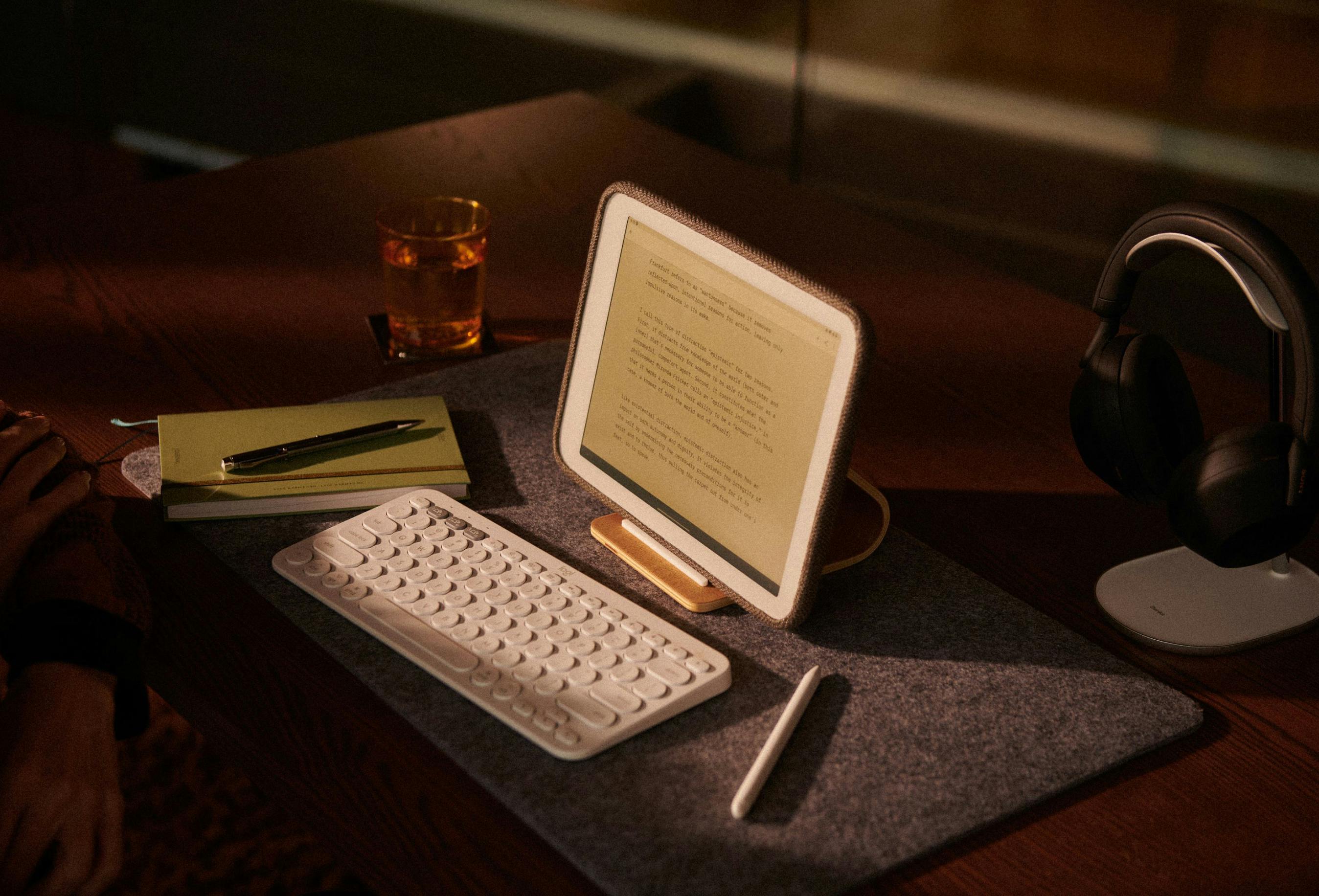 daylight tablet at a desk with calm illumination